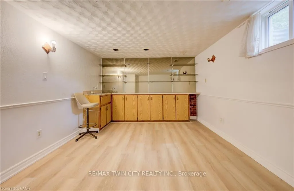 Photo 23 of 543 Glen Forrest Boulevard, Waterloo, Lakeshore Village — HOMEH