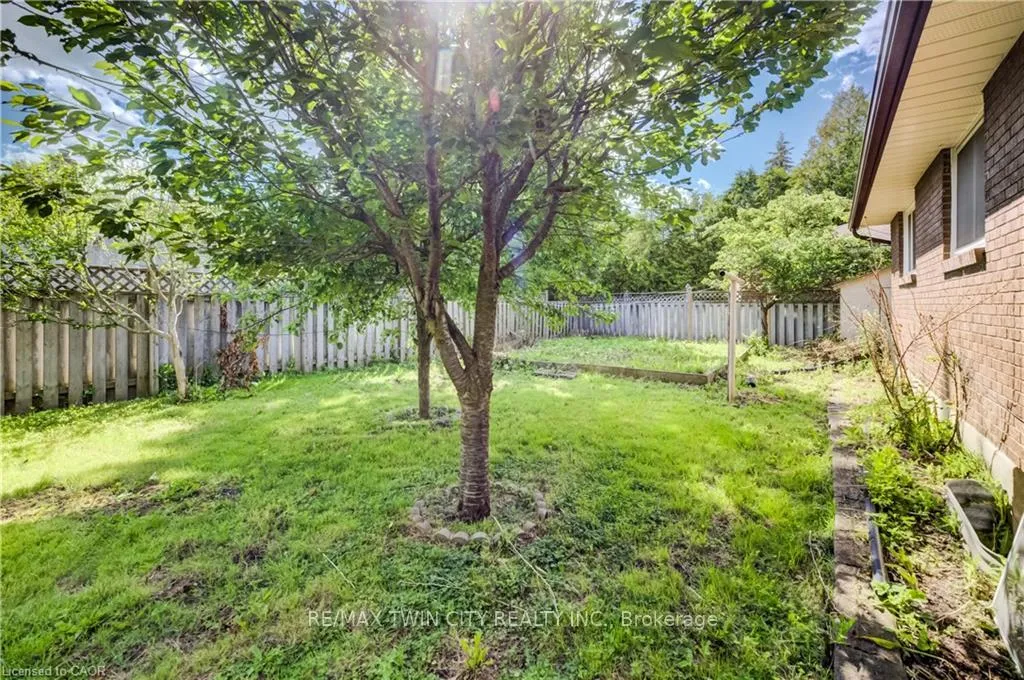 Photo 27 of 543 Glen Forrest Boulevard, Waterloo, Lakeshore Village — HOMEH