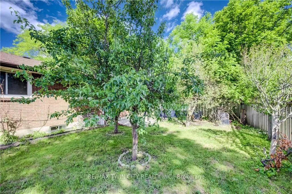 Photo 29 of 543 Glen Forrest Boulevard, Waterloo, Lakeshore Village — HOMEH