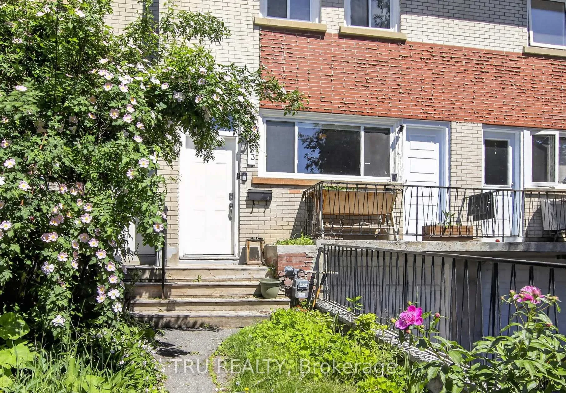 Photo 1 of 1253 Emperor Avenue, Ottawa, Carlington — HOMEH