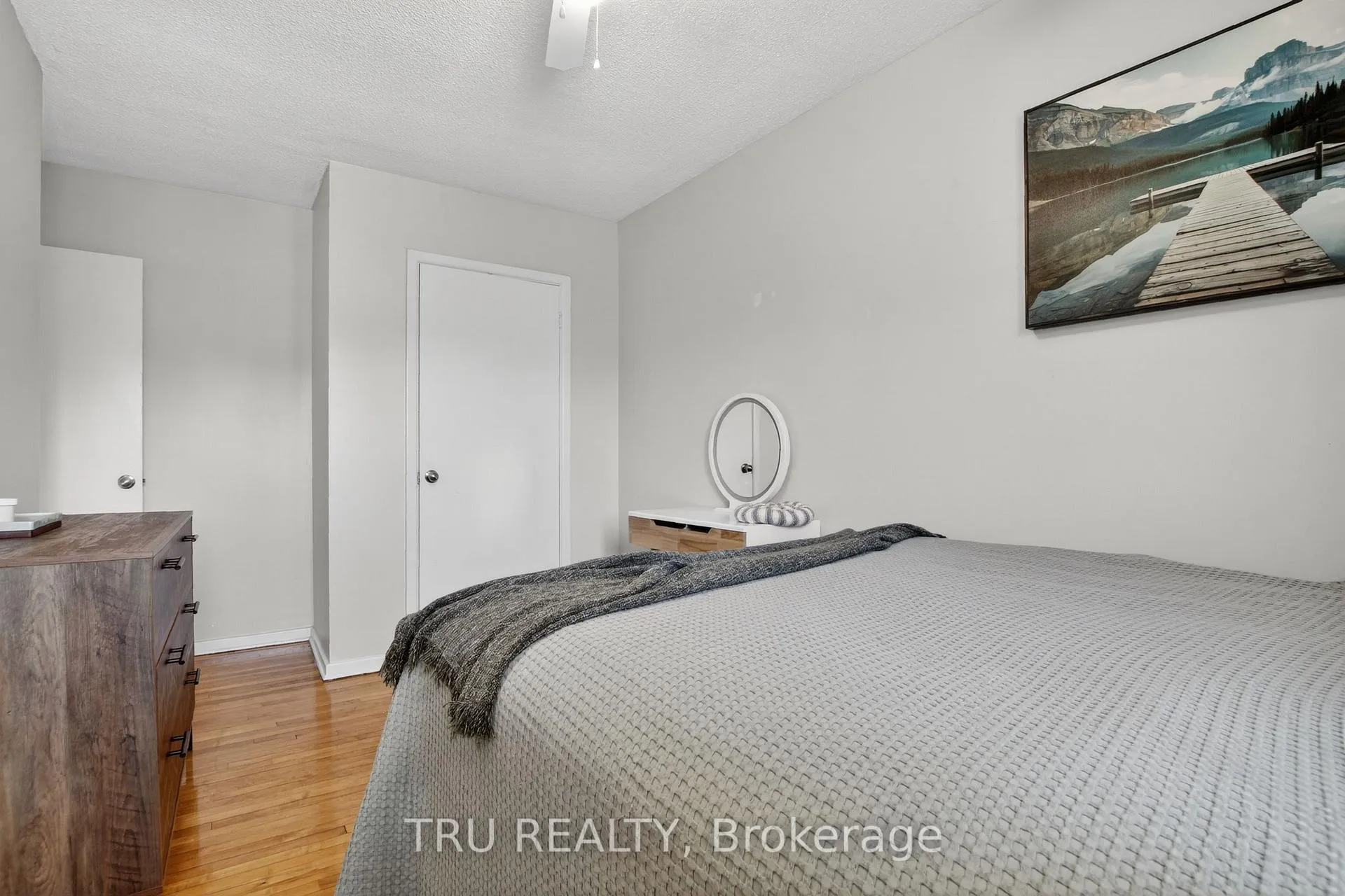 Photo 17 of 1253 Emperor Avenue, Ottawa, Carlington — HOMEH
