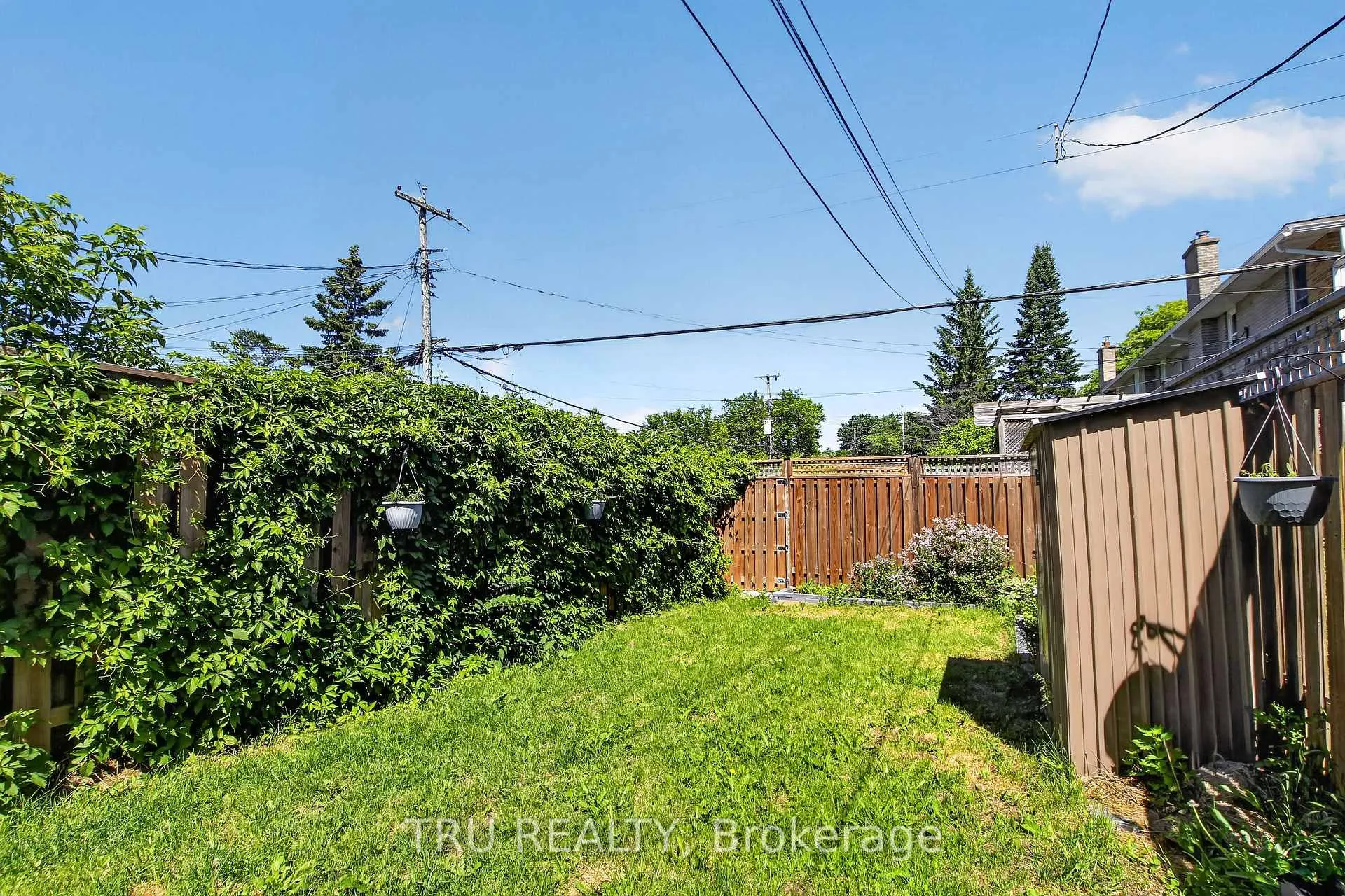 Photo 28 of 1253 Emperor Avenue, Ottawa, Carlington — HOMEH
