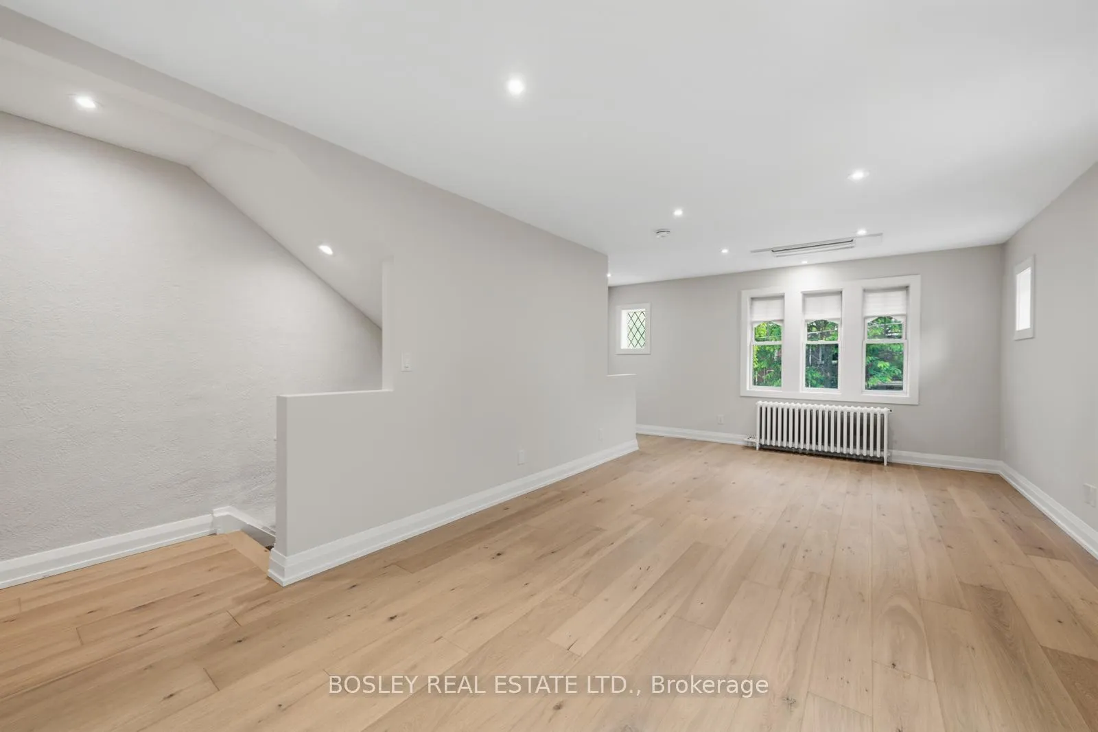 Photo 19 of Unit Upper, 14 Preston Place, Toronto, Lawrence Park North — HOMEH