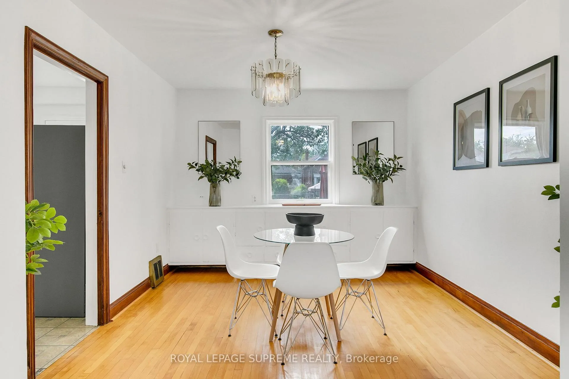Photo 12 of 44 Yarrow Road, Toronto, Keelesdale-Eglinton West — HOMEH