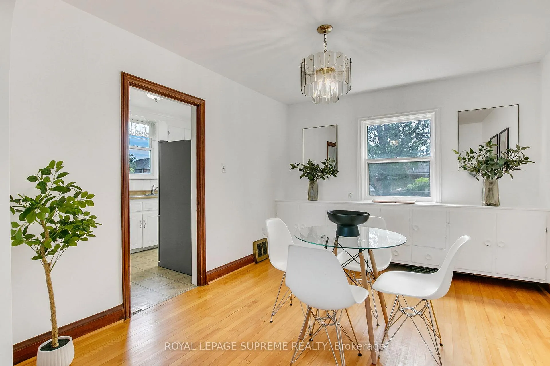 Photo 13 of 44 Yarrow Road, Toronto, Keelesdale-Eglinton West — HOMEH