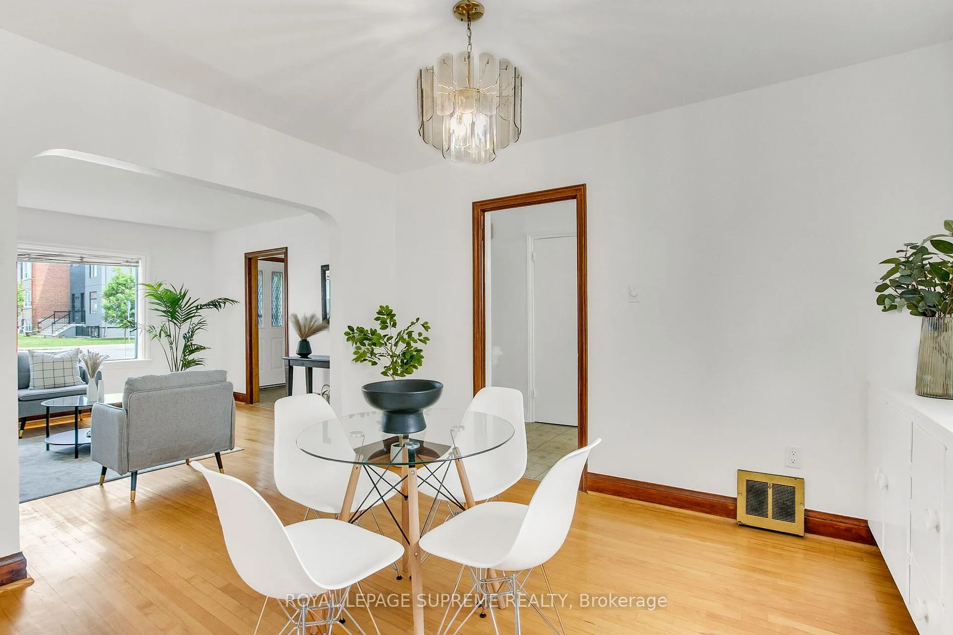 Photo 15 of 44 Yarrow Road, Toronto, Keelesdale-Eglinton West — HOMEH
