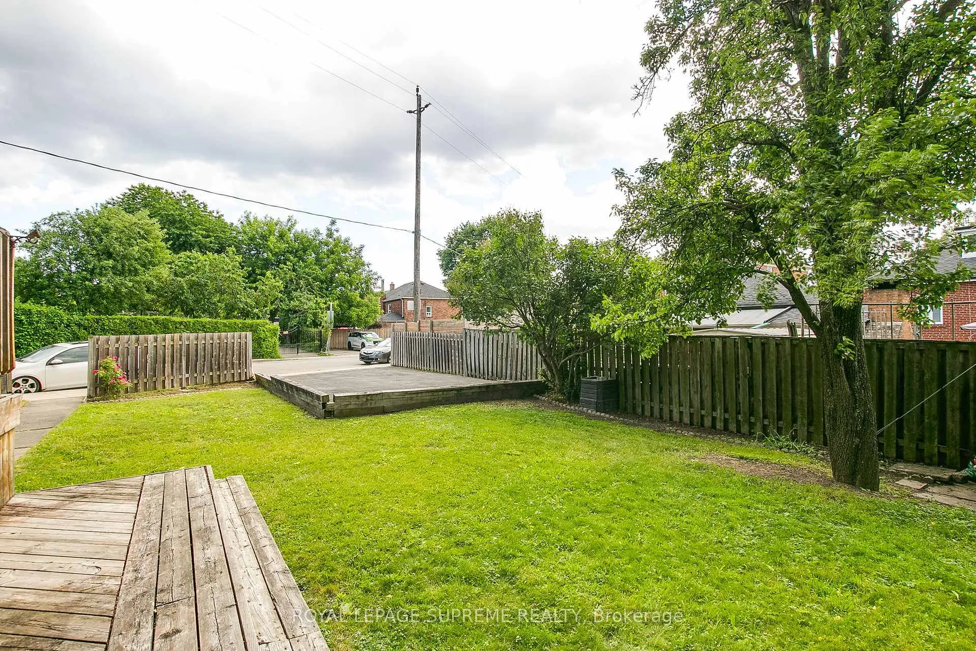 Photo 36 of 44 Yarrow Road, Toronto, Keelesdale-Eglinton West — HOMEH