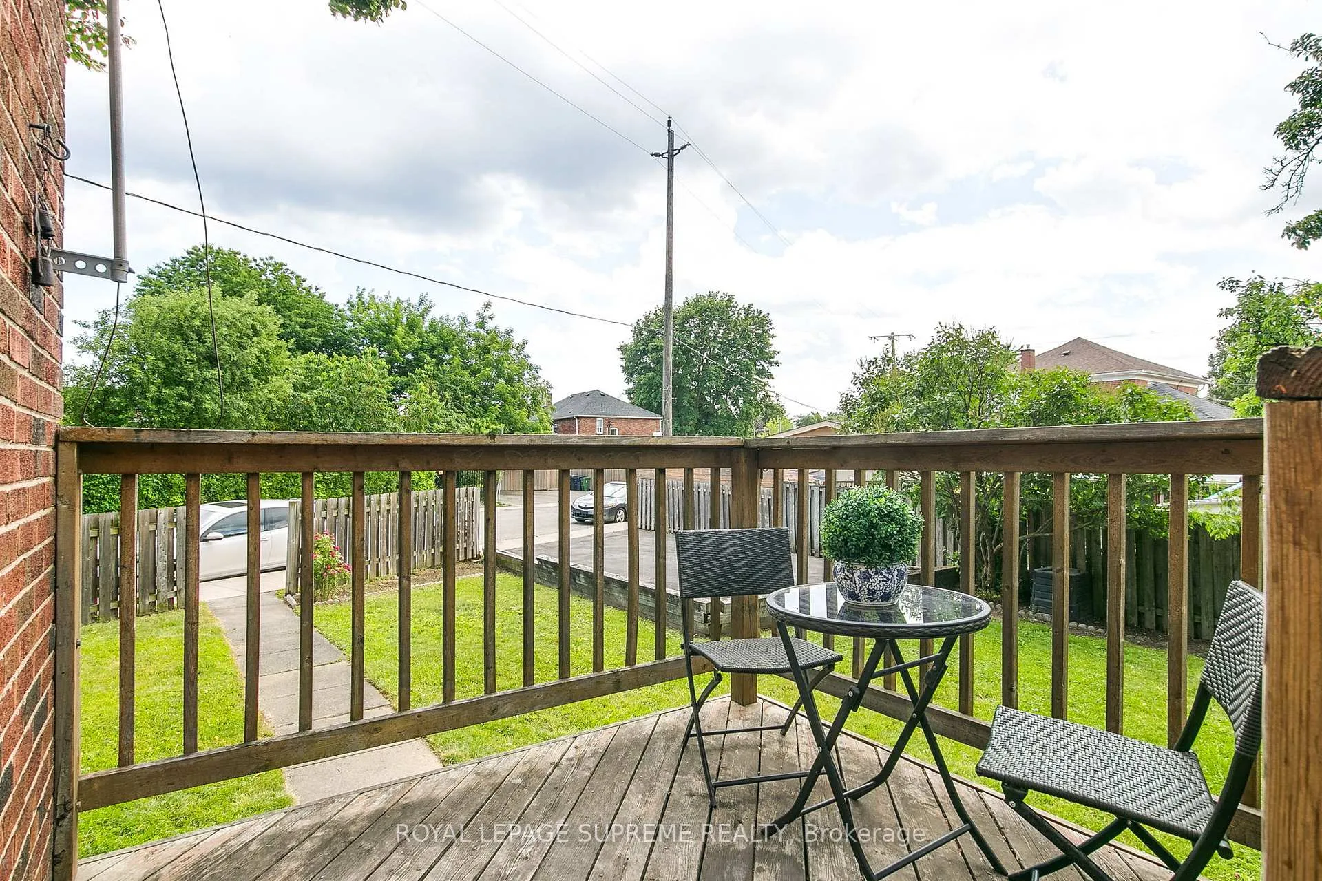 Photo 38 of 44 Yarrow Road, Toronto, Keelesdale-Eglinton West — HOMEH