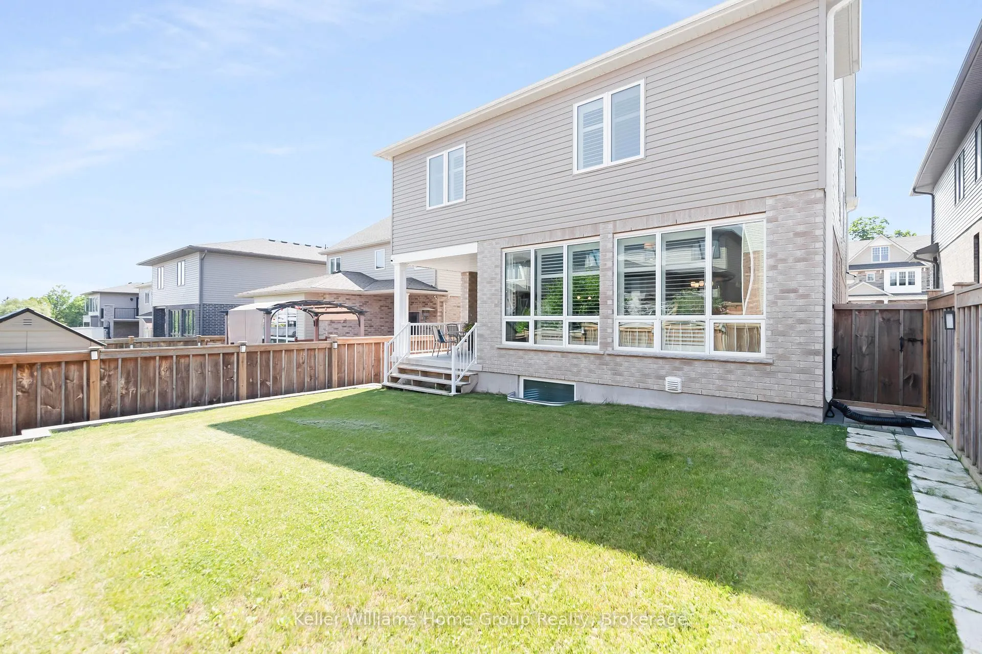 Photo 48 of 121 Lovett Lane, Guelph, Kortright West — HOMEH