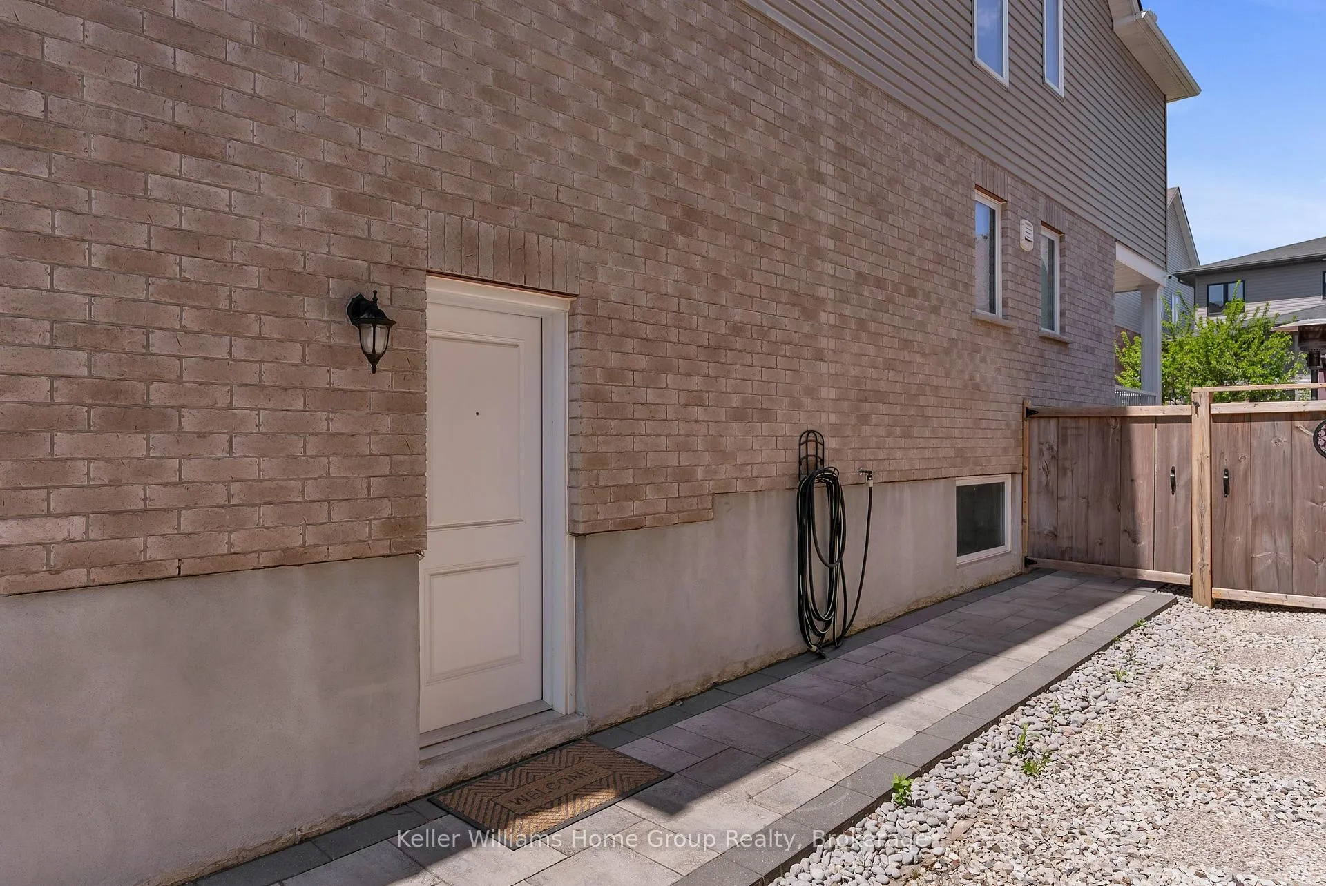 Photo 43 of 121 Lovett Lane, Guelph, Kortright West — HOMEH
