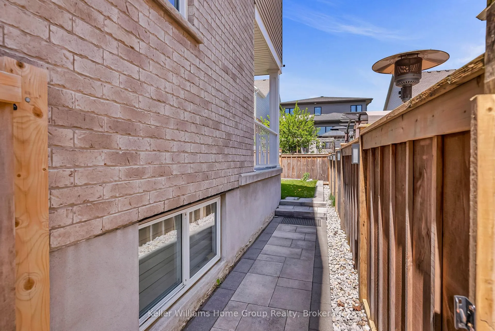 Photo 44 of 121 Lovett Lane, Guelph, Kortright West — HOMEH