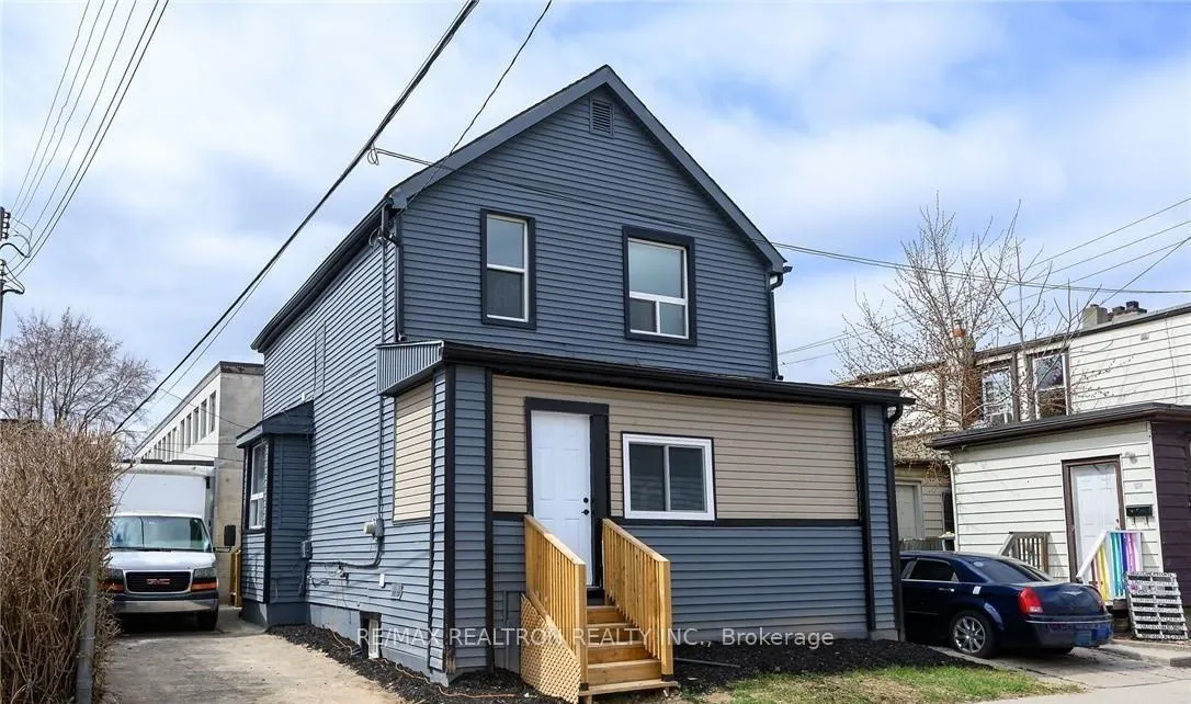 Photo 1 of Unit Upper Level, 31 Greenaway Avenue, Hamilton, Gibson — HOMEH