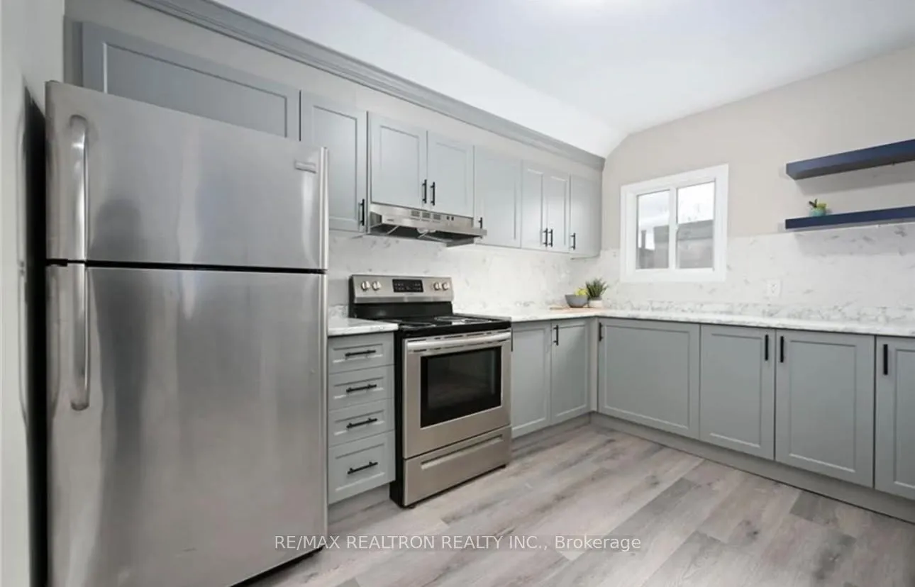 Photo 4 of Unit Upper Level, 31 Greenaway Avenue, Hamilton, Gibson — HOMEH