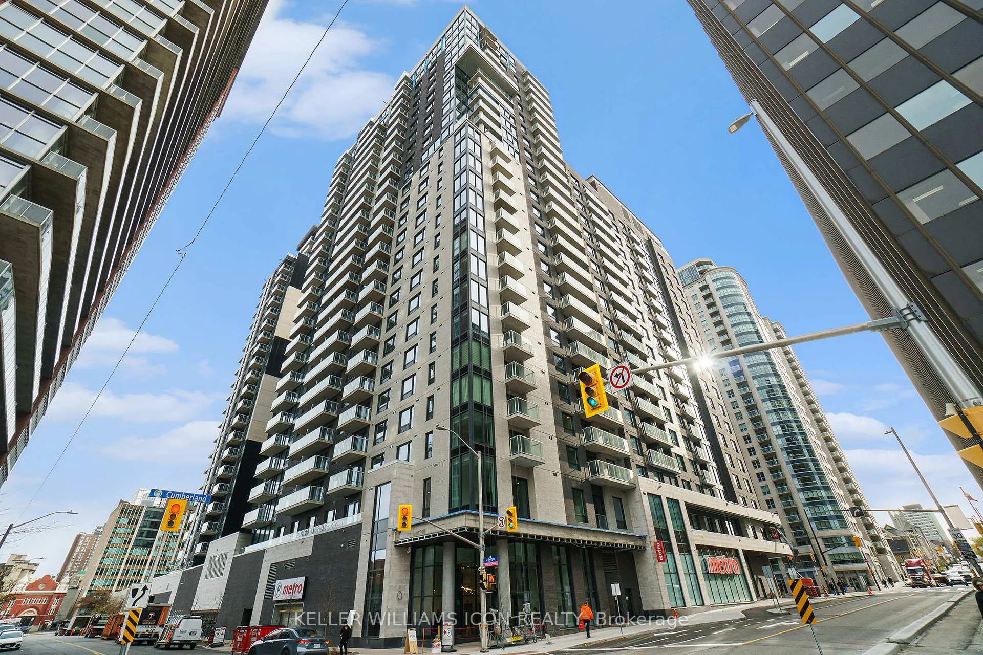 Front of Unit 2109, 180 George Street