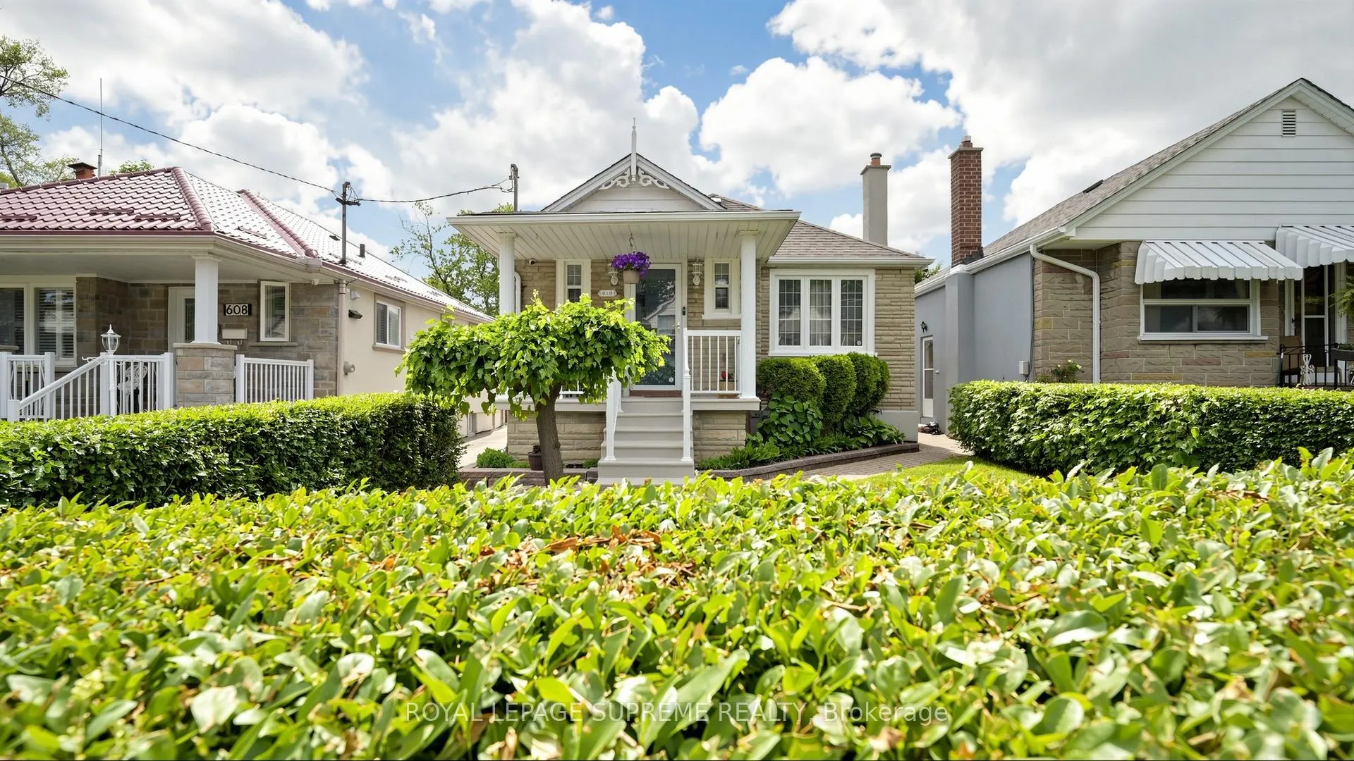 Photo 2 of 610 Mcroberts Avenue, Toronto, Caledonia-Fairbank — HOMEH