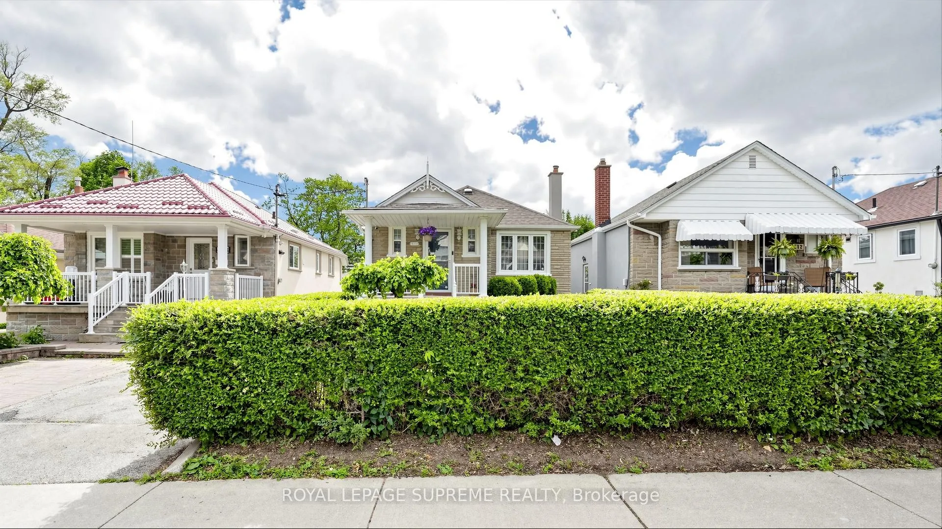 Photo 3 of 610 Mcroberts Avenue, Toronto, Caledonia-Fairbank — HOMEH