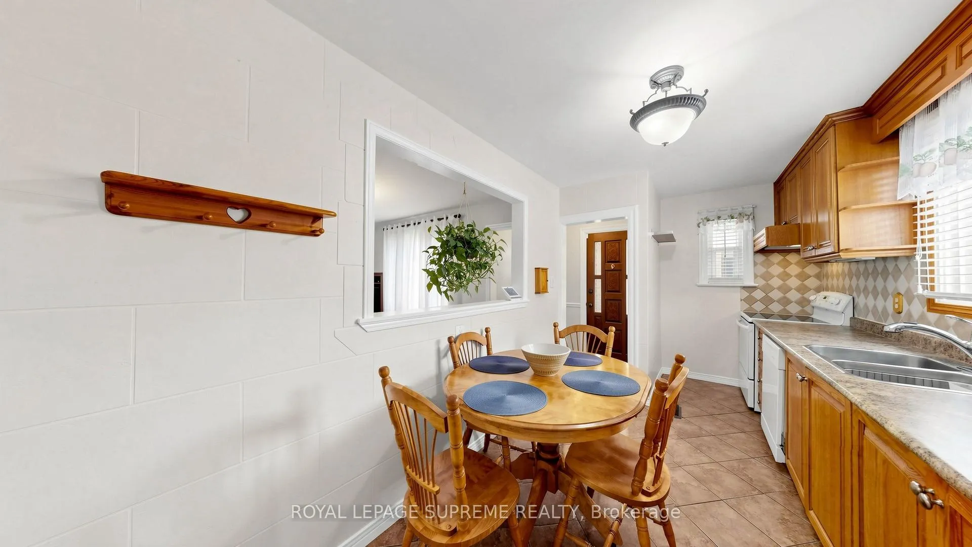 Photo 18 of 610 Mcroberts Avenue, Toronto, Caledonia-Fairbank — HOMEH