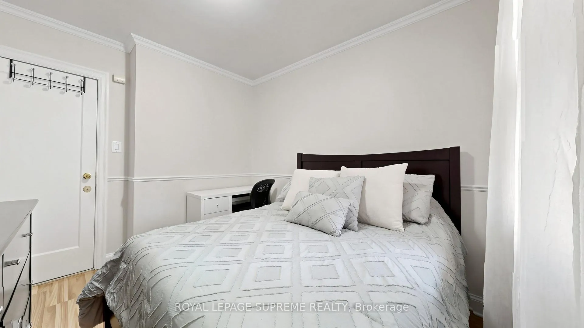 Photo 23 of 610 Mcroberts Avenue, Toronto, Caledonia-Fairbank — HOMEH