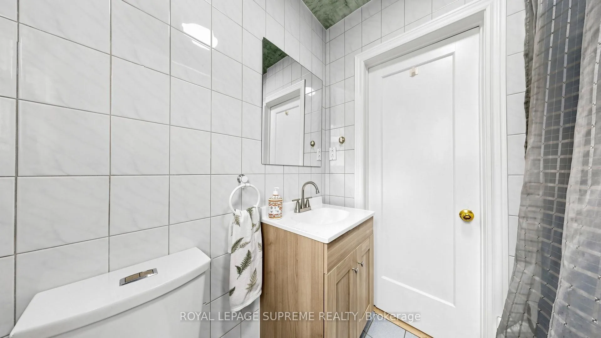 Photo 27 of 610 Mcroberts Avenue, Toronto, Caledonia-Fairbank — HOMEH