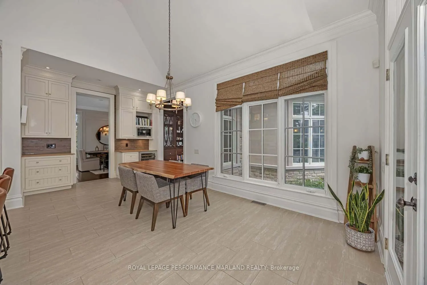 Photo 5 of 6065 Knights Drive, Ottawa, Manotick East to Manotick Station — HOMEH