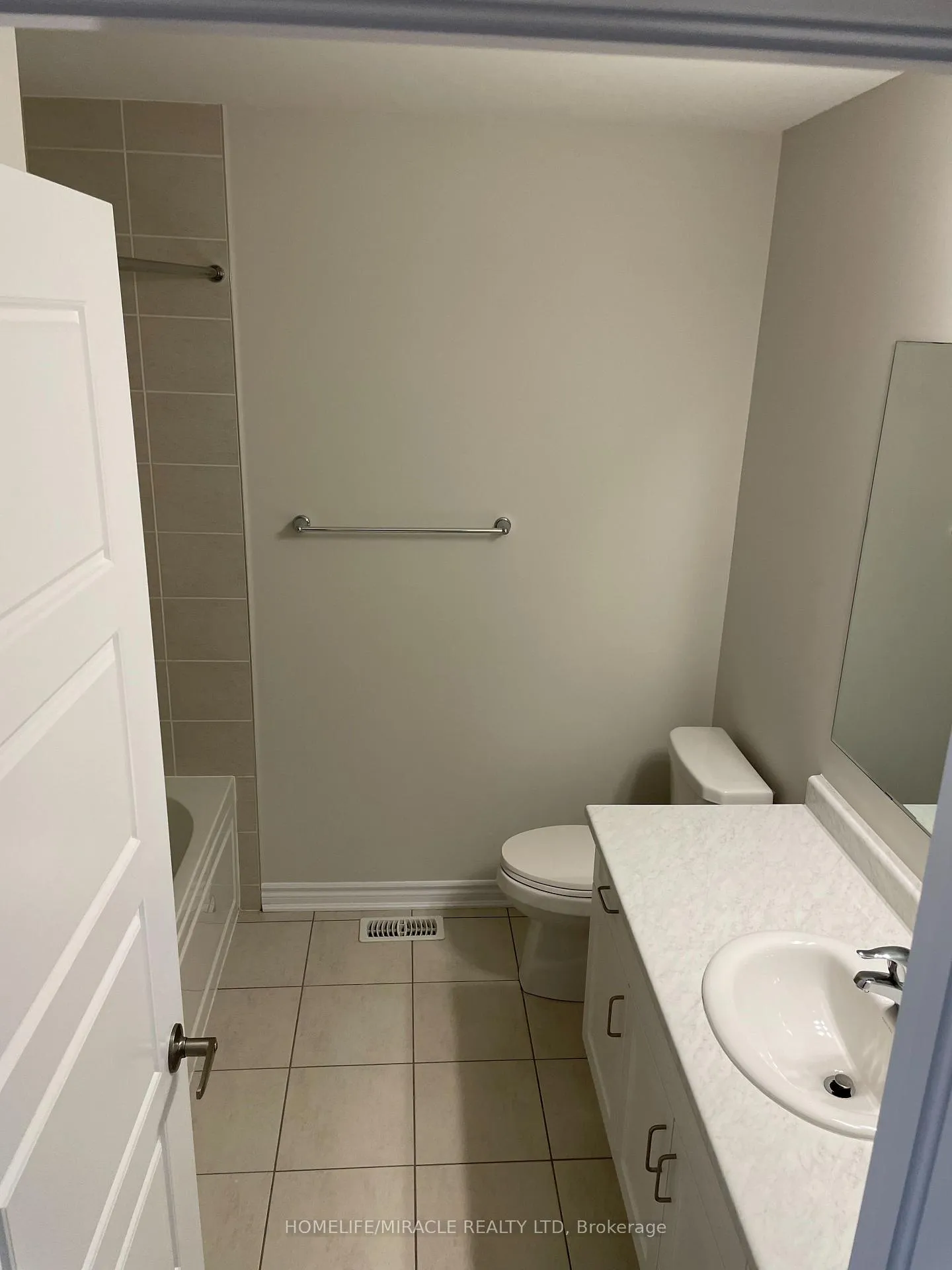 Photo 16 of 299 Whitlock Avenue, Milton, Ford — HOMEH