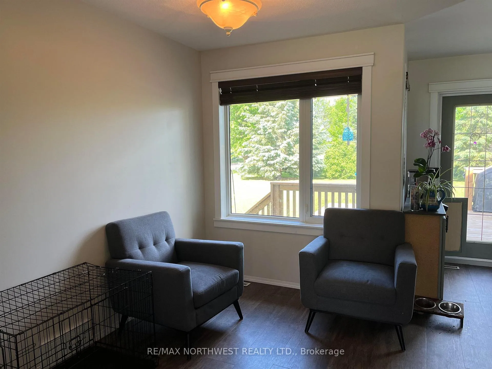 Photo 7 of 8 Maple Place, Emo — HOMEH