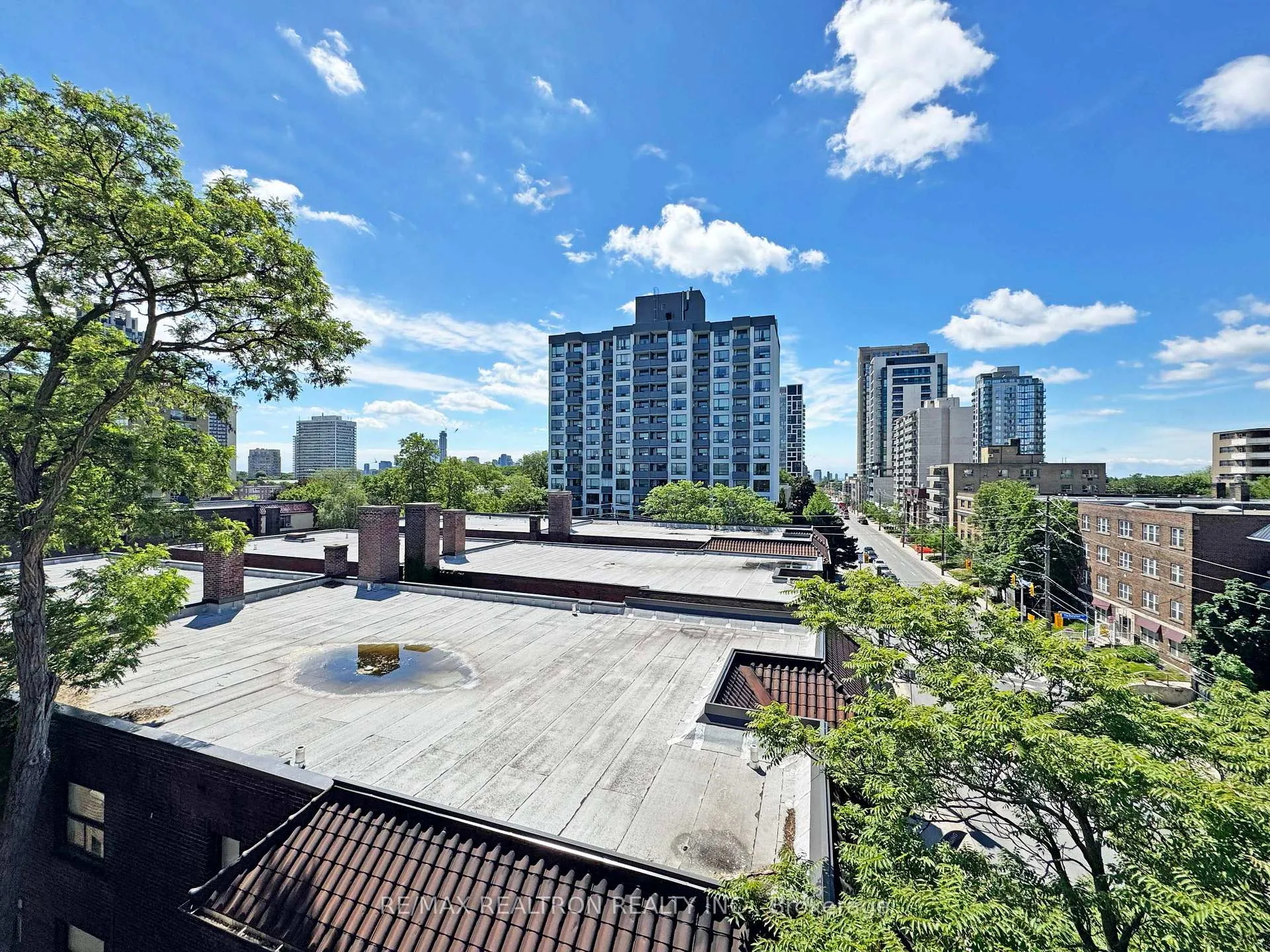 Photo 11 of Unit 511, 1545 Bathurst Street, Toronto, Forest Hill South — HOMEH