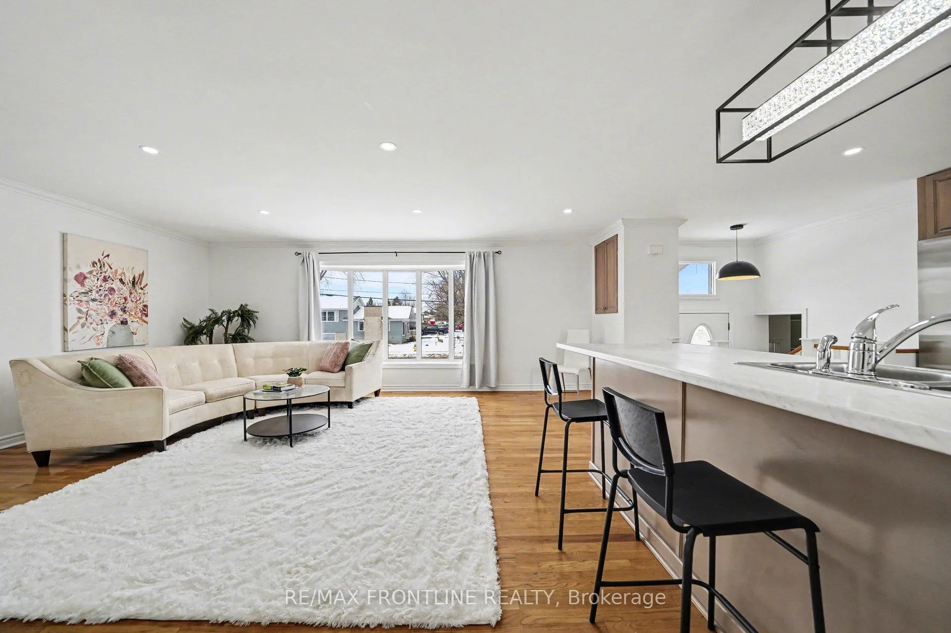 Photo 10 of 68 Drummond Street W, Perth, Perth — HOMEH