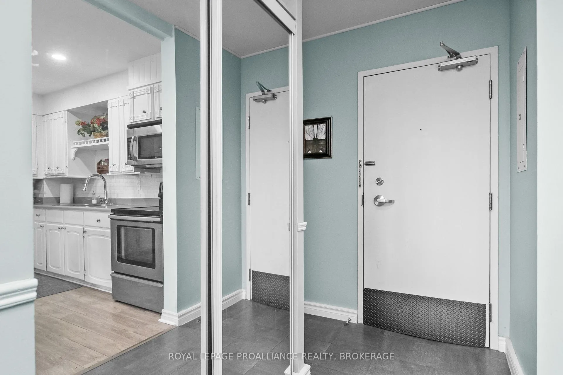 Photo 5 of Unit 510, 66 Greenview Drive, Kingston, Central City West — HOMEH