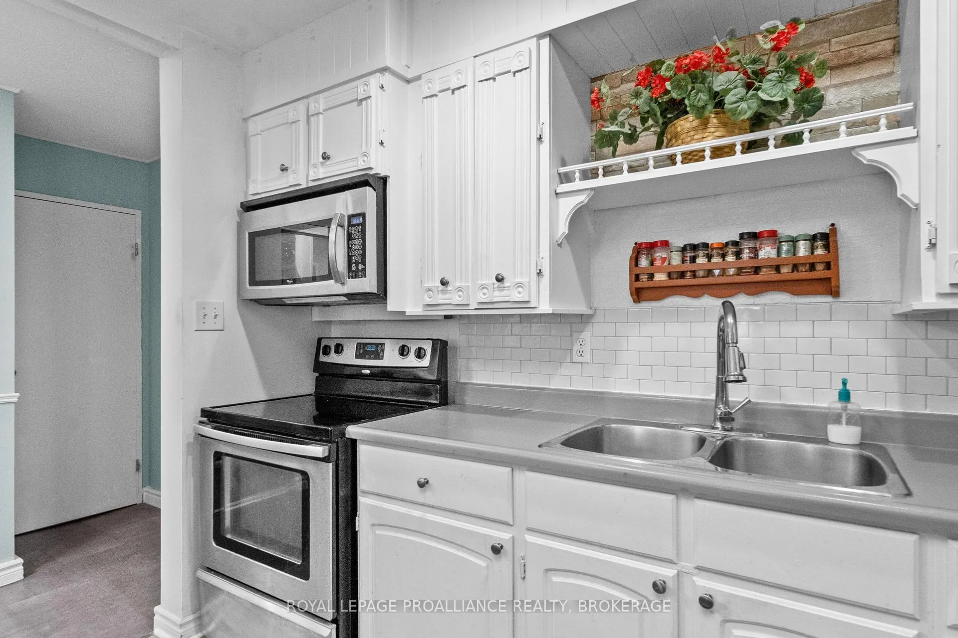 Photo 9 of Unit 510, 66 Greenview Drive, Kingston, Central City West — HOMEH