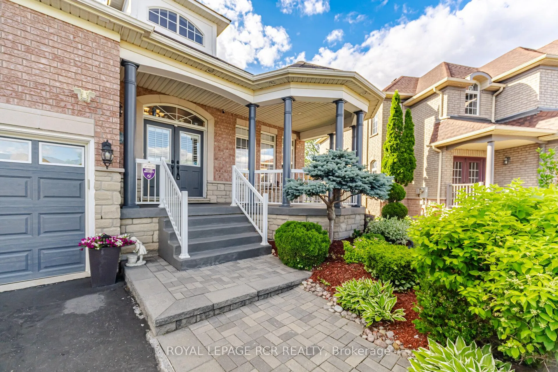 Photo 3 of 939 Brass Winds Place, Mississauga, Meadowvale Village — HOMEH