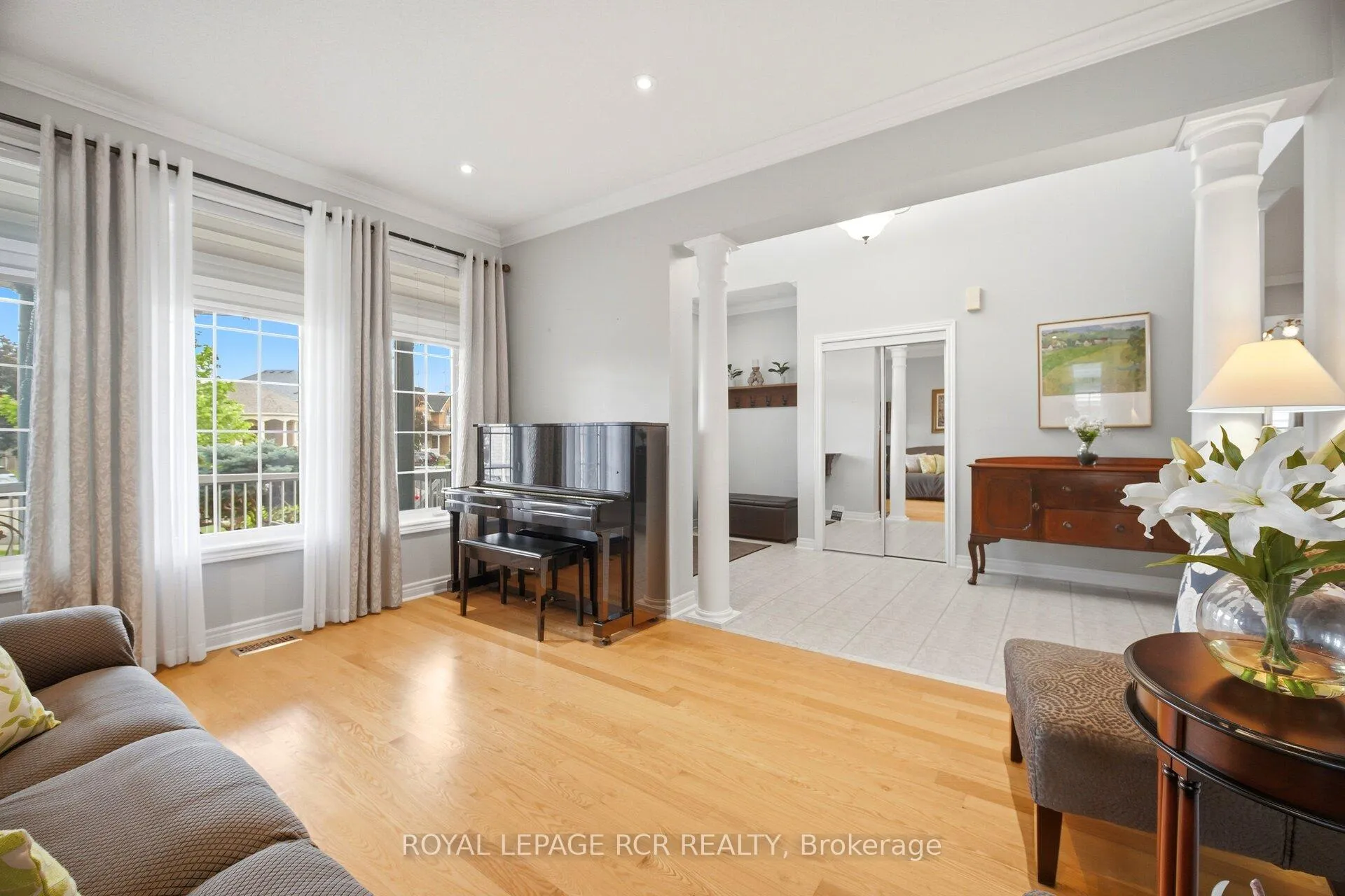 Photo 7 of 939 Brass Winds Place, Mississauga, Meadowvale Village — HOMEH