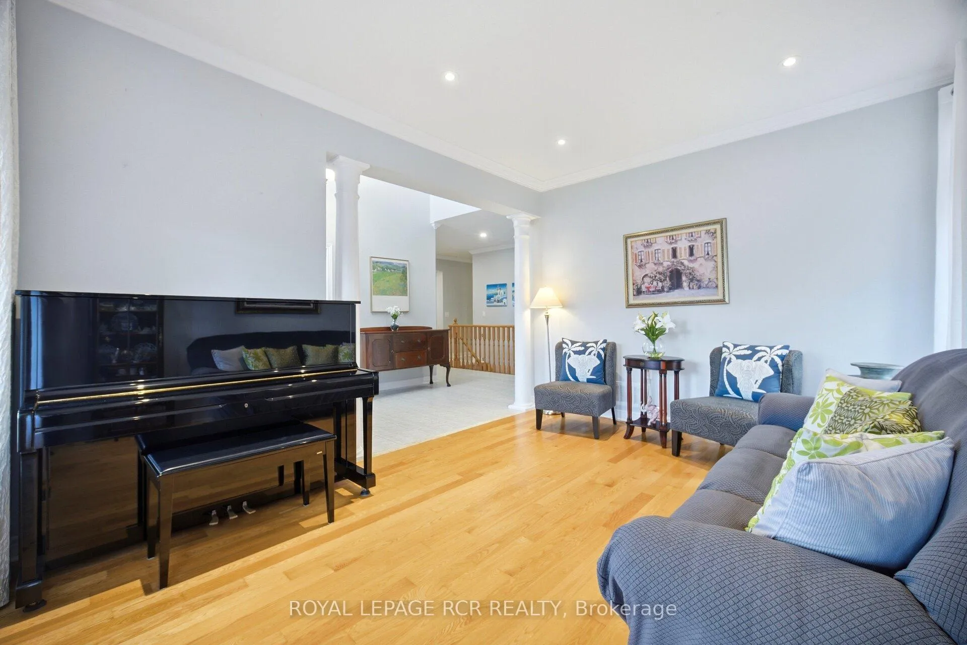 Photo 9 of 939 Brass Winds Place, Mississauga, Meadowvale Village — HOMEH
