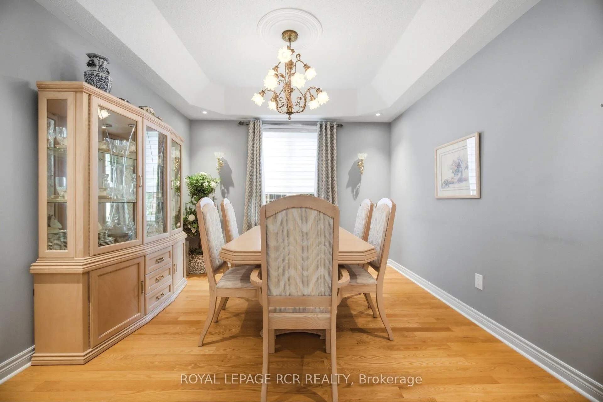 Photo 11 of 939 Brass Winds Place, Mississauga, Meadowvale Village — HOMEH