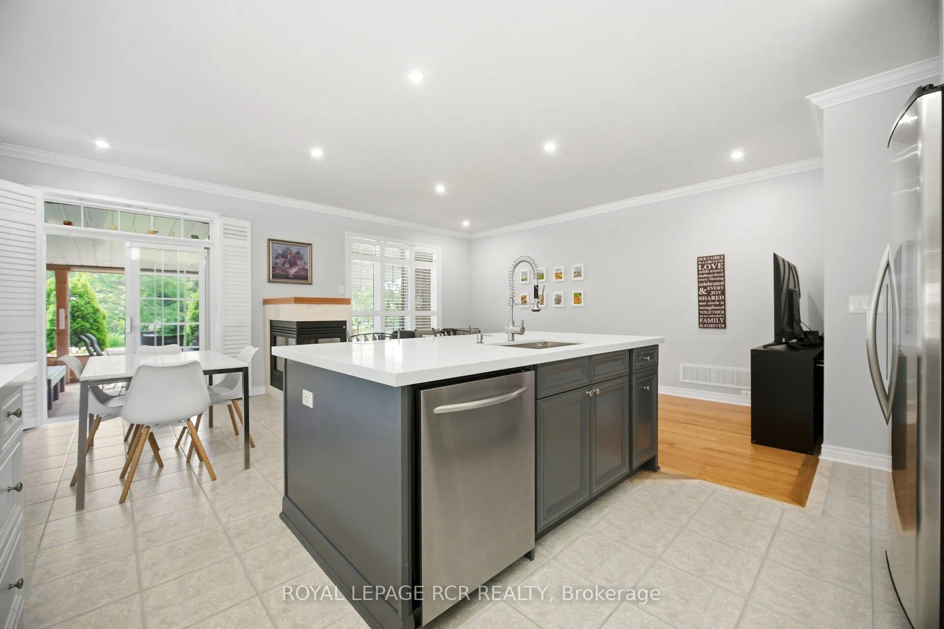 Photo 14 of 939 Brass Winds Place, Mississauga, Meadowvale Village — HOMEH