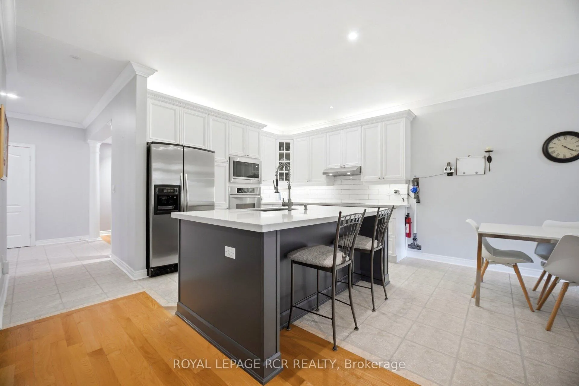 Photo 17 of 939 Brass Winds Place, Mississauga, Meadowvale Village — HOMEH