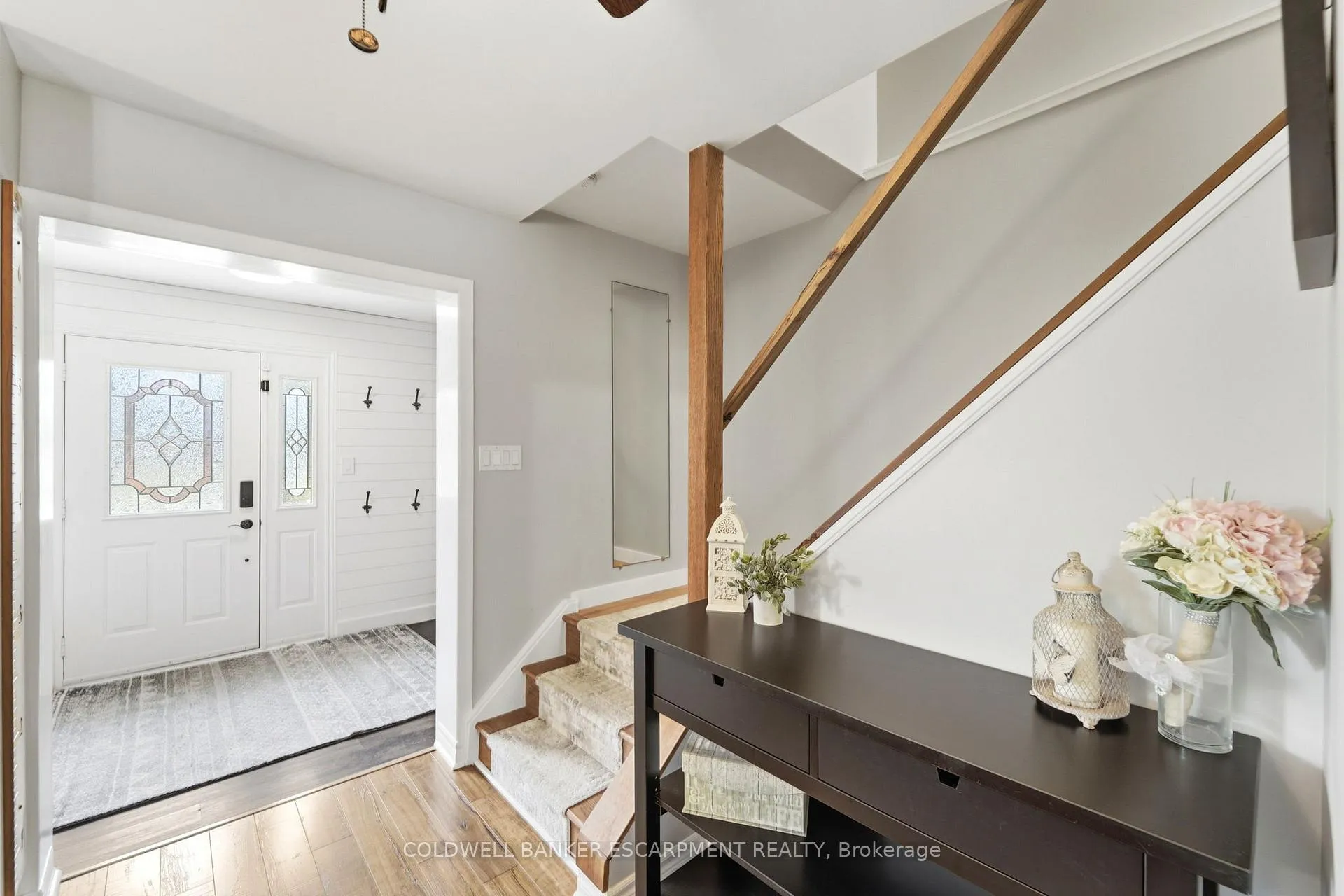 Photo 8 of 257 Kingham Road, Halton Hills, Acton — HOMEH