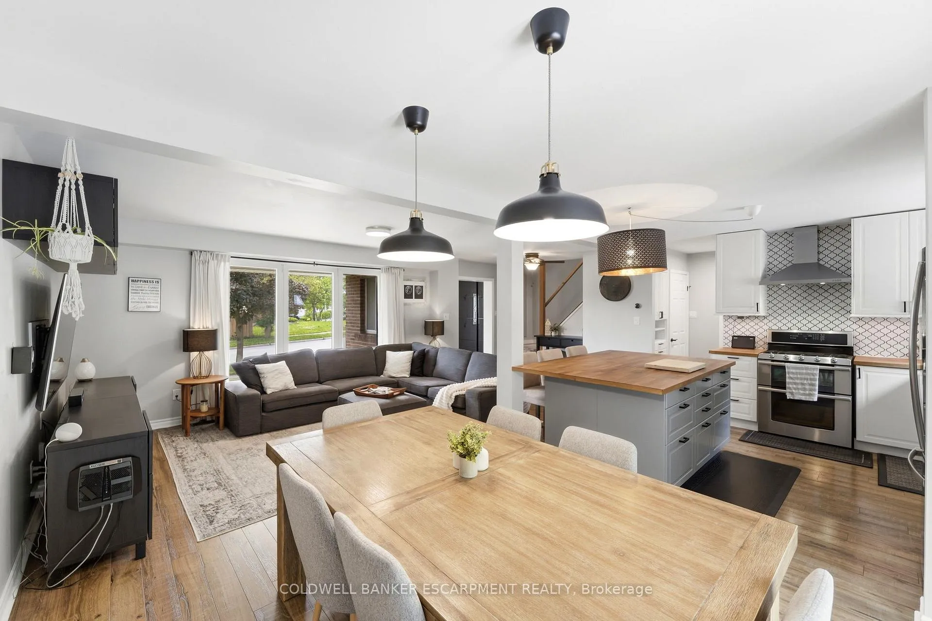 Photo 16 of 257 Kingham Road, Halton Hills, Acton — HOMEH