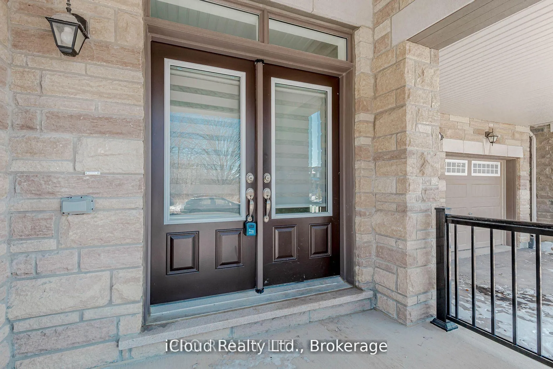 Photo 2 of 98 Eberly Woods Drive, Caledon, Rural Caledon — HOMEH