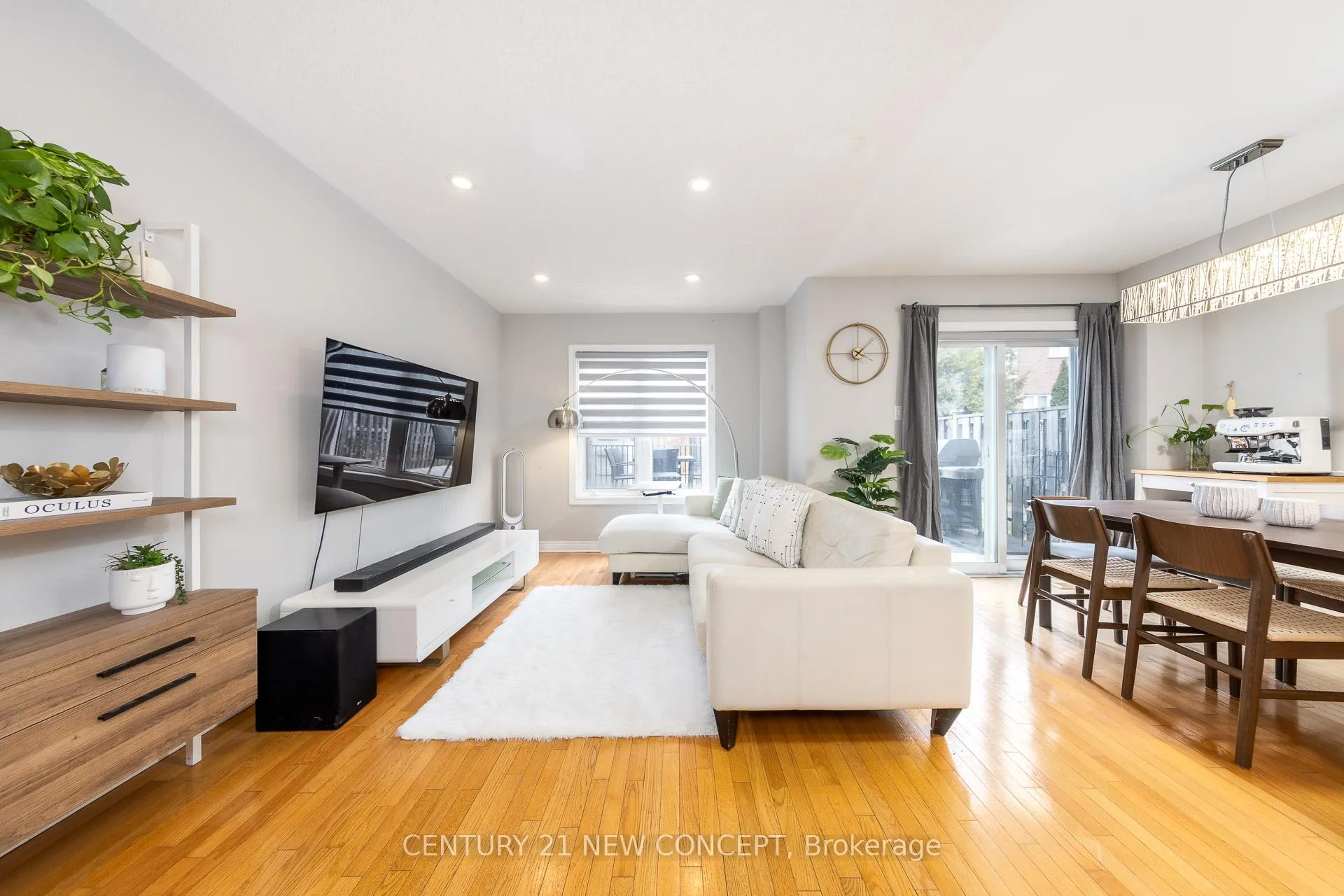 Photo 12 of 46 Maple Sugar Lane, Vaughan, Patterson — HOMEH