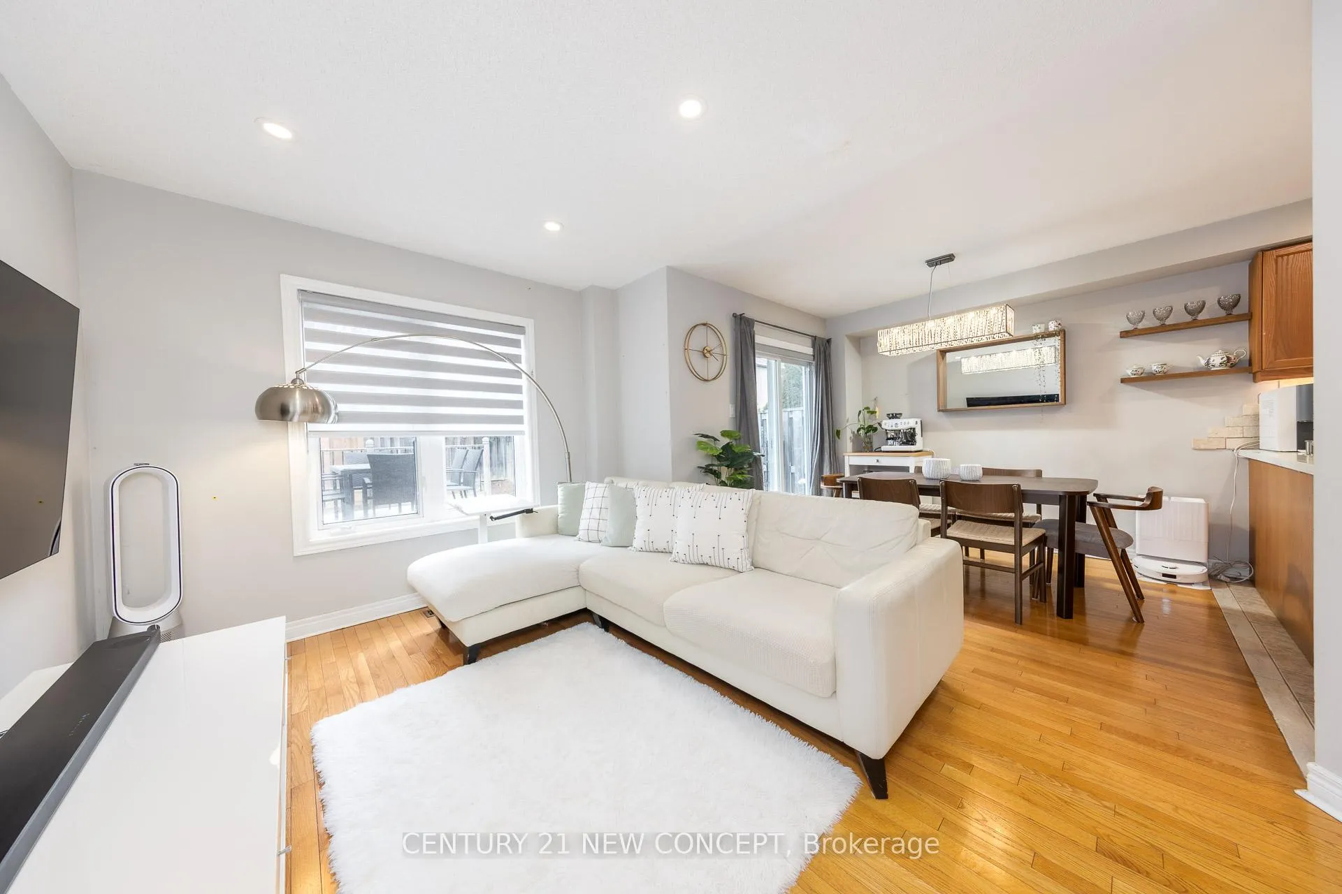 Photo 14 of 46 Maple Sugar Lane, Vaughan, Patterson — HOMEH
