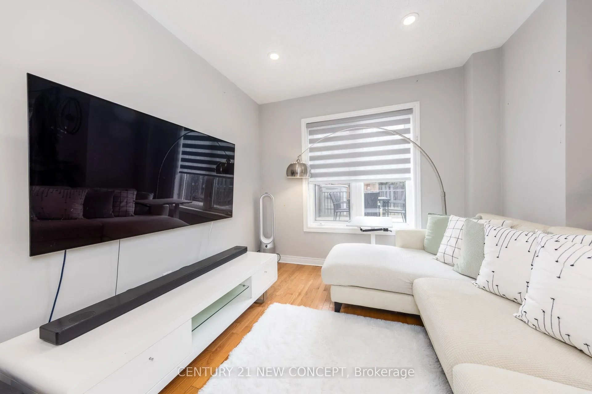 Photo 15 of 46 Maple Sugar Lane, Vaughan, Patterson — HOMEH