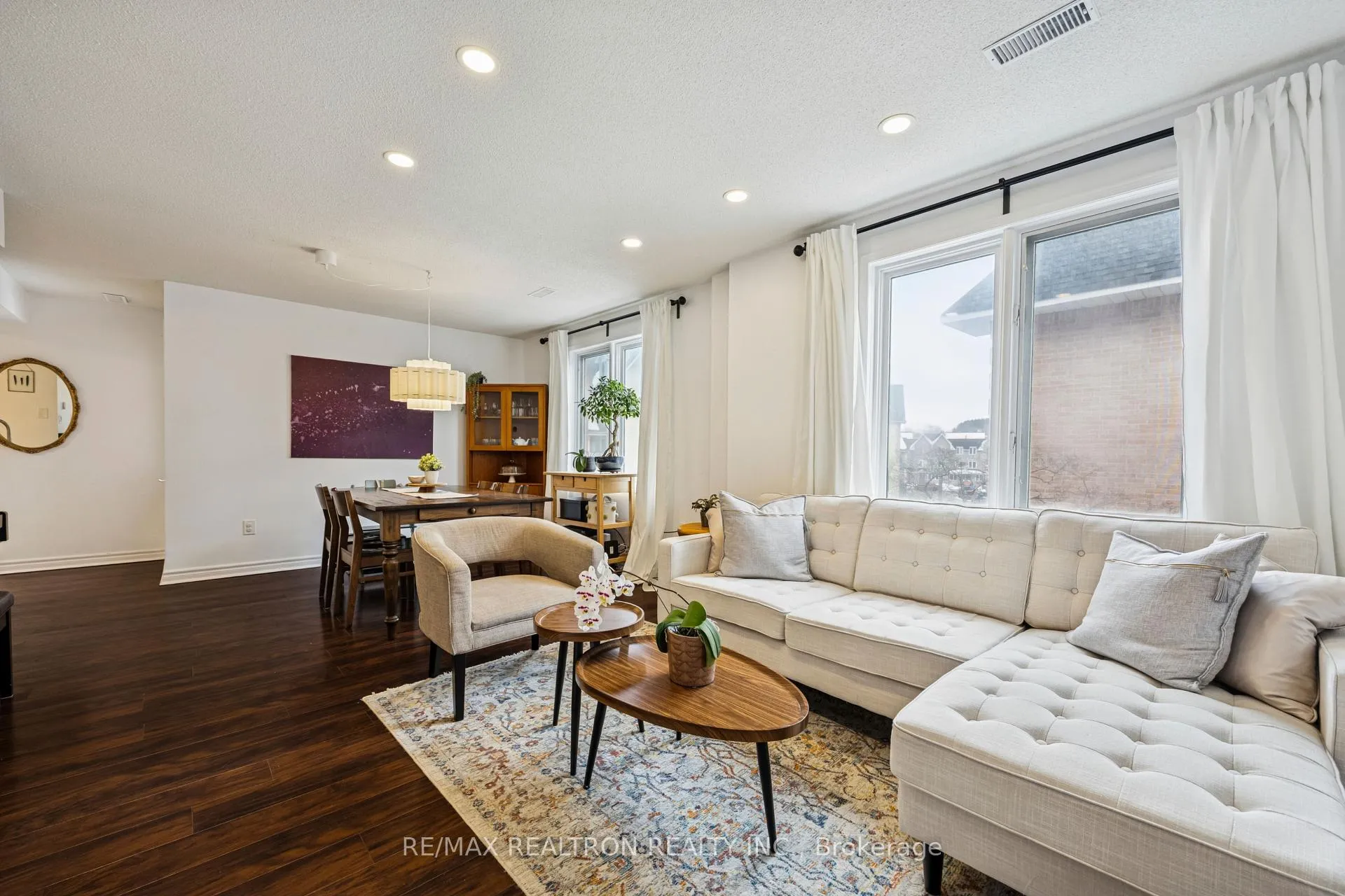 Photo 1 of Unit 906, 75 Weldrick Road E, Richmond Hill, Observatory — HOMEH