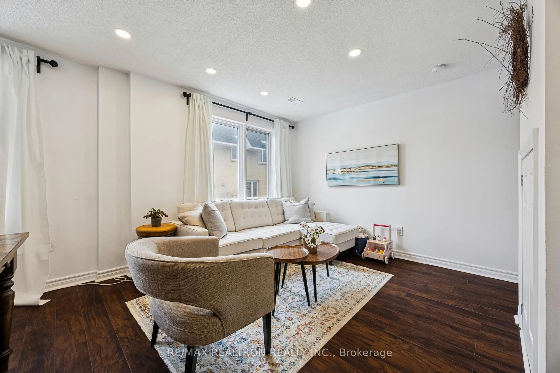 Photo 22 of Unit 906, 75 Weldrick Road E, Richmond Hill, Observatory — HOMEH