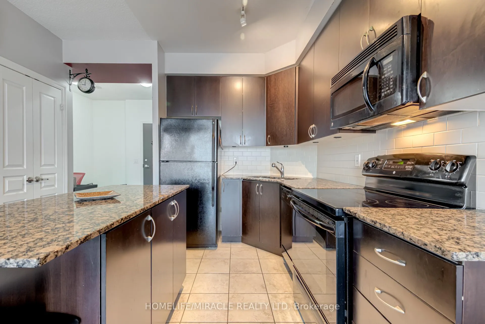 Photo 18 of Unit 502, 223 Webb Drive, Mississauga, City Centre — HOMEH