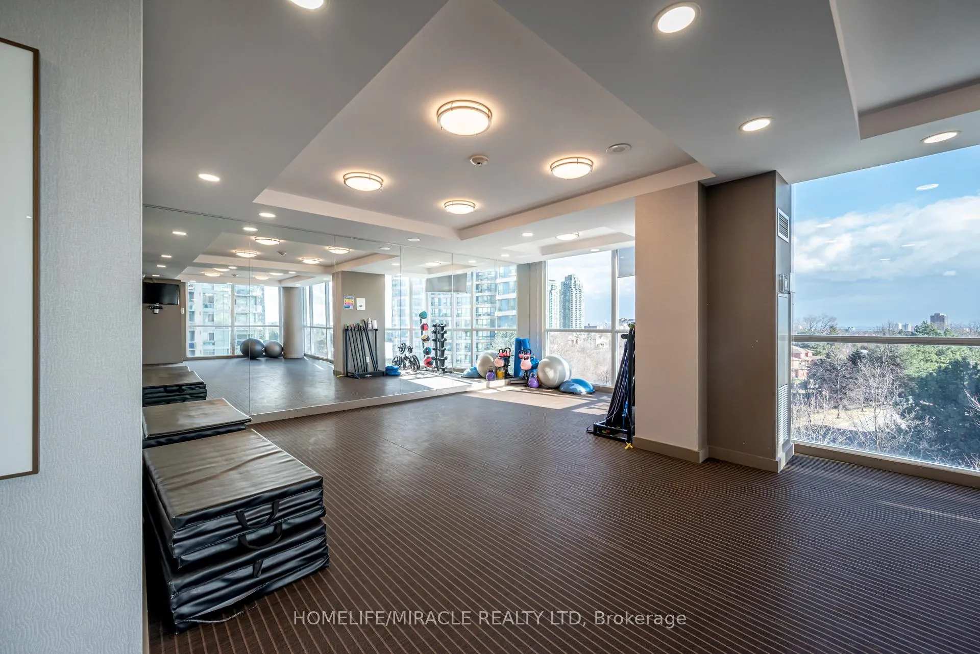 Photo 38 of Unit 502, 223 Webb Drive, Mississauga, City Centre — HOMEH