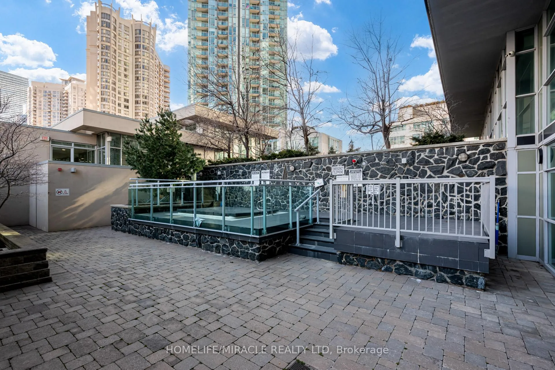 Photo 42 of Unit 502, 223 Webb Drive, Mississauga, City Centre — HOMEH