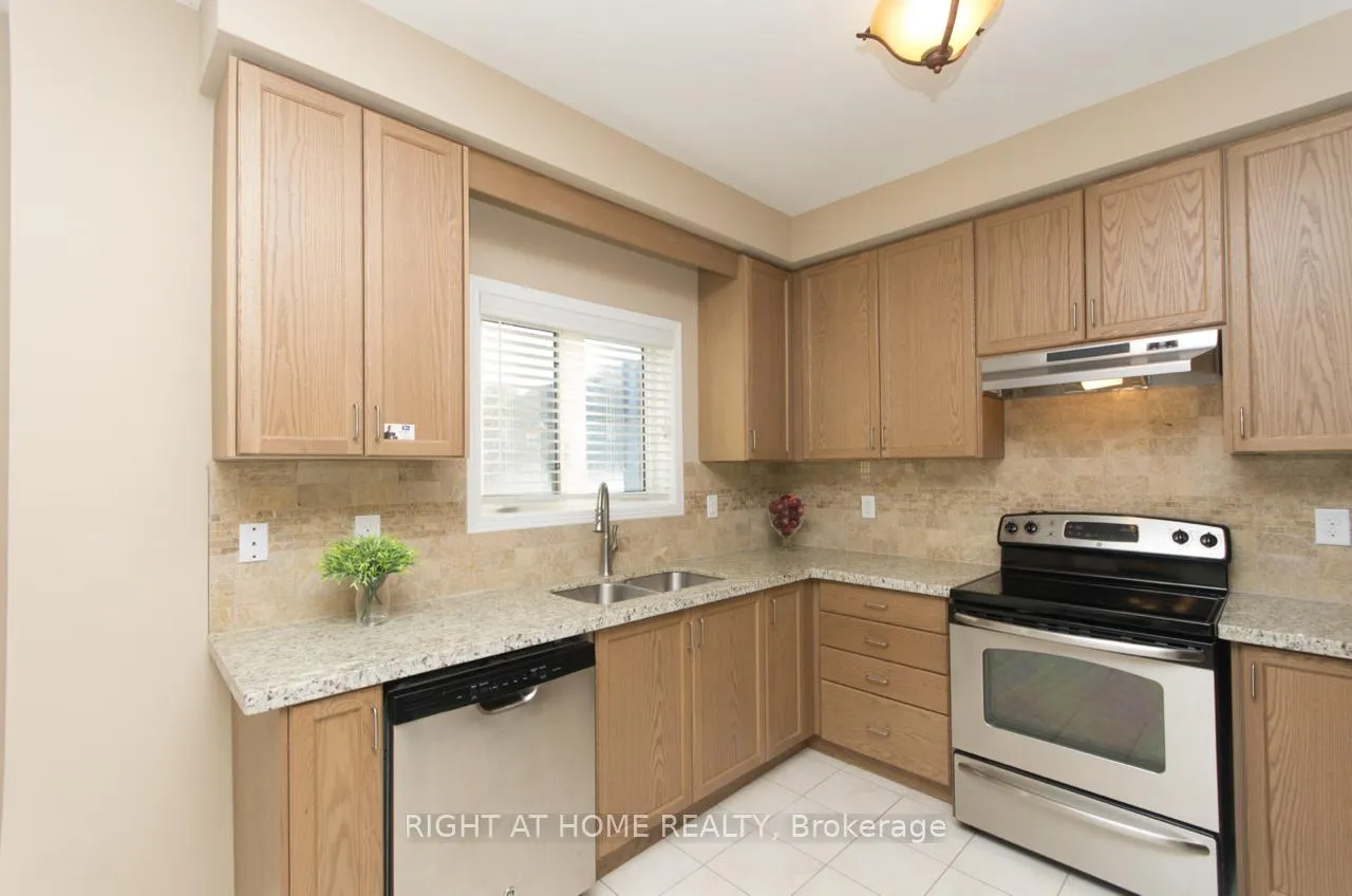Photo 5 of 3053 Janice Drive, Oakville, Glenorchy — HOMEH