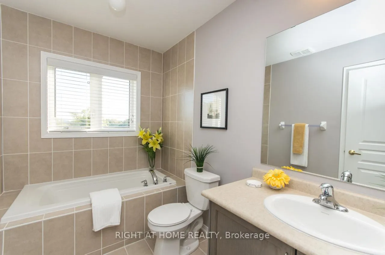 Photo 12 of 3053 Janice Drive, Oakville, Glenorchy — HOMEH