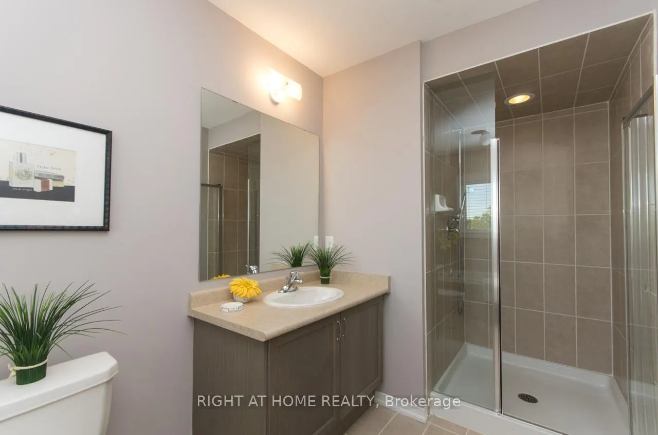 Photo 13 of 3053 Janice Drive, Oakville, Glenorchy — HOMEH